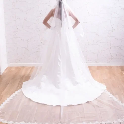 Velo de novia blanco