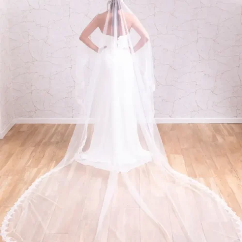 Velo de novia blanco